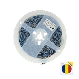 Paket LED trakov PNI 5050RGB s 300 LED diodami, RGB, zatemnljivimi, svetlobnimi učinki, 5 metrov, IP20 in samolepilno zastavico.